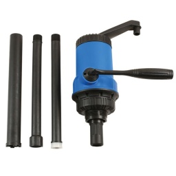 Pompe pivotante avec bec d'écoulement orientable 360°, corps en polypropylène et joint FKM Conçue pour des fûts de 15 à 55 gallons (68 à 250 litres) à filetage mâle 2" BSP. Débit : 500 ml par course. Les applications comprennent : alcool, antigel, acide borique, huile de chauffage, diesel, kérosène, huile machine, huile moteur. Utiliser l'adaptateur Laser n° de réf. 7621 pour la conversion en filetages de fûts Mauser ou Tri-sure.