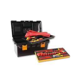 Composition de 32 outils isolées pour autos hybrides. en boite à outils en matière plastique avec plateau en mousse compacte
composition :
920mq/55a cliquet réversible 1/2
