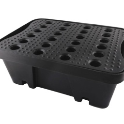 Ce bac de rétention est un équipement destiné à supporter différents réservoirs contenant des produits dangereux ou polluants. L'objectif des bacs de rétention est de protéger l'environnement et les personnes, tout en préservant la propreté d'un espace de travail. Contenance : 10 Litres. Capacité max. 50kg. Dimensions : L. 400 x l.300 x H. 155mm. Caillebotis mobile.
Caractéristiques :
- caillebotis mobile
- emboitable
- surface anti-dérapante
- dimensions : L.400xl.300xH.155mm
- poids : 2kg
À PROPOS DE LA MARQUE CLAS
Notre Marque CLAS « Garage Solutions » basée en Savoie (France), a été créée en 1996. Nous sommes depuis toujours un acteur innovant de l’équipement et de l’outillage technique pour véhicules légers, utilitaires et poids lourds. Aujourd’hui, nous évoluons vers un écosystème offrant des solutions globales, bénéfique pour l’ensemble de nos partenaires. Nous nous adaptons à vos besoins et budgets, en étant toujours plus simple et réactif avec des hommes et des femmes experts, passionnés, au cœur d’une digitalisation à votre service. Consolidant notre leadership en France, nous accélérons notre expansion afin de devenir un acteur clef à l’international.