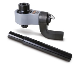 Multiplicateur de couple pour serrages à droite et gauche rapport 5:1 avec deux jambes de force
Compact et léger
-Fourni avec levier droit et bras à 90°
-Idéal pour l'utilisation dans des espaces restreints (Ø corps 65 mm)
-Extrêmement léger (1,5 kg)
-Champ de mesure : 100÷1000 Nm
-Carré femelle : 1/2"
-Sortie carré mâle : 3/4"
-Permet le serrage droite et g
270x210x70 mm