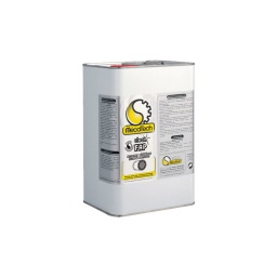 Retablit un fonctionnement correct du filtre à particules.
restaure une consomm tion normale du carburant et un fonctionnement correct du moteur.
evite l'encrassement du filtre et des dysfonctionements qui en decoulent (perte de puissance. consomm tion...)
prolonge la durée de vie du filtre à particules et des catalyseurs.
dosage : dose de 5 litres pour un réservoir pl/vi de 350 a 700 litres verser la dose dans le réservoir avant de faire le plein. traitement recomm nde une fois par an ou tous les 50000 kmm ou toutes les 1000 heures. vol.net : 5 l