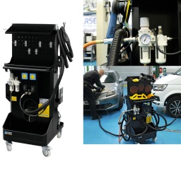 Poste d'extraction de poussière en atelier, basé sur un extracteur de poussière humide et sec de 1 200 W et 55 L, convenant à l'utilisation d'outils de ponçage pneumatiques et/ou électriques équipés d'un tuyau d'extraction de poussière.
Le poste comporte un régulateur d'air intégré avec contrôle du niveau de liquide, deux sorties d'air ainsi que deux prises électriques BS 1 000 W à 3 broches permettant de connecter et d'utiliser deux outils en même temps (avec un tuyau supplémentaire - référence 92700).
Le poste, qui comporte également des étagères et des crochets pour ranger les tuyaux, les cordons d'alimentation, les outils et les consommables, est équipé de quatre roulettes pour faciliter la mobilité.
Extracteur de poussière pour atelier, fourni avec un poste de travail équipé de 2 prises d'air et d'alimentation électrique, adapté à l'extraction humide et sèche, avec contrôle du niveau de liquide.
Dimensions hors tout : 680 x 630 x 1 375 mm : Dimensions de l'extracteur de poussière : 460 x 450 x 620 mm.
Capacité du réservoir d'eau : 55 L. Alimentation électrique : 220 V, équipé d'une fiche BS à 3 broches. Consommation électrique : 1 200 W ±10 %. Pression négative : 2 274 mm H2O. Débit volumétrique maximal (CFM) : 2,2 m³/min. Conformité CE et RoHS.
Comprend : 1 tuyau 2 en 1 de 6 m, utilisable avec des outils pneumatiques, 1 adaptateur de tuyau en Y, 1 sac à poussière (référence 92703), 1 cartouche filtrante (référence 92702). Un tuyau 2 en 1 supplémentaire de 6 m est disponible séparément, voir la référence 92700.
Convient pour une utilisation avec la ponceuse pneumatique à paume orbitale aléatoire (référence 92685) et la ponceuse orbitale aléatoire électrique (référence 92696) Power-TEC.