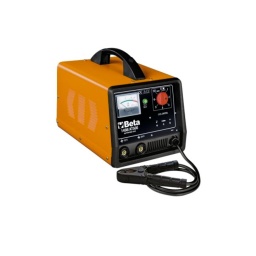 Chargeur / démarreur de batterie 12/24V
Chargeurs et démarreurs de batterie portables Autostar. Equipé de sélecteurs et d'ampèremètres permettant de réguler et d' afficher avec précision le niveau de courant de charge.
La sécurité est assurée par des fusibles internes de protection contre les courts-circuits et les inversions de polarité ainsi que par des protecteurs thermostatiques de démarrage prolongé.
Le Car Protection System (CPS) permet d'activer et de désactiver automatiquement la fonction Boost, protégeant ainsi à la fois la batterie et l'électronique du véhicule. Autostar : le choix professionnel pour l’entretien automobile.
Données techniques :
Alimentation (monophasée) : 230 V - 50/60 Hz
Puissance : 890 W
Tension : 12/24 V
Courant maximal : 37 A
Courant de charge : 30 A
Courant max de suralimentation : 450 Acc
Courant de démarrage : 320 A
Capacité de charge : 540 Ah 15h
Positions de charge : 6 + boost