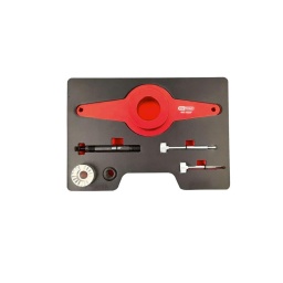 Jeu d'outils de calage moteur VAG 1.8 - 2.0 TFSI
Pour moteurs 4 cylindres 1.8/2.0 TFSI (EA888)
Affectations véhicules : Audi : A1 (2015 - 2017), A3 (2007 - 2017), A4 (2007 - 2017), A5 (2007 - 2017), A6 (2012 - 2017), A7 (2014 - 2017), A8 (2012 - 2014), Q3 (2011 - 2017), Q5 (2008 - 2017), Q7 (2015 - 2017), TT (2008 - 2017), S1 (2014 - 2017), S3 (2013 - 2017), Seat Altea (2006 - 2015), Exeo (2010 - 2013), Ibiza (2015 - 2017), Leon (2007 - 2017), Toledo (2007 - 2017), Škoda Octavia (2007 - 2017), Superb (2008 - 2017), Yeti (2009 - 2015), Volkswagen Passat (2007 - 2017), Scirocco (2008 - 2017), Sharan (2011 - 2017), Tiguan (2007 - 2016), T5 (2011 - 2015), T6 (2015 - 2017), Amarok (2010 - 2016), Beetle (2013 - 2017), Eos (2008 - 2015), Polo (2014 - 2017), Touran (2015 - 2017) et Golf (2007 - 2017) avec moteurs essence 1,8 l et 2,0 l
Codes moteurs : BZB / CDAA / BPU / BYT / CABA / CABB / CDHA / CDHB / CABD / CDAB / CJSA / CJSB / CJSC / CJEB / CJEE / CJED / CGYA / CYGA / DAJA / DAJB / CDND / CAWB / CJXA / CCZA / CJXE / CBFA / CJXH / CCTA / CHHB / CDNB / CHHA / CDNC / CULA / CFKA / DEDA / CHJA / CAWA / CCZC / CCZD / CPSA / CJKA / CESA / CJKB / CETA / CFPA / CNCD / CPLA / CYRB / CYRC / CNCE / CYNB / CYPA / CYPB / CULB / CULC / CNCB / CWZA / CJXF / CJXC / CJXB / CJXG / CHHC / CCZB
Codes OEM : T10531