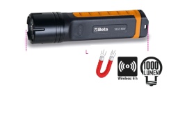 Torche LED haute luminosité sans fil rechargeable
- 4 intensités lumineuses : LED SMD de 1 000 - 400 - 30 ou 5 lumens
- Batterie rechargeable : 3,7 V 2600 mAh, 9,62 Wh Li-ion
- 2 modes de chargement :
- base de recharge sans fil 1839BRW
- câble d'alimentation avec port USB-C
- Temps de charge:
6h avec base de recharge sans fil
4h avec le câble d'alimentation
- Autonomie de la batterie : 2 à 200 h
- Indicateur de niveau de batterie à 3 LED
- Support Magnétique au dos
-IP68
- IK07
- Câble d'alimentation USB-C inclus