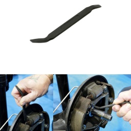 Levier métallique d'aspect simple mais de forme spéciale conçu pour régler les mâchoires de frein sur les voitures et les fourgons. De nombreuses voitures modernes, même les véhicules électriques, utilisent encore des freins à tambour à l'arrière du véhicule.
Beaucoup de ces systèmes doivent être ajustés au fil du temps. L'accès au dispositif de réglage se fait souvent via la platine de frein.
Le Laser 9111 est formé pour s'adapter aux fentes prévues et permettre le réglage des mâchoires de frein
Conçu pour régler les mâchoires de frein sur les freins à tambour. Leviers courbés pour optimiser l'angle d'effet de levier pour le réglage.
Permet un réglage précis entre les mâchoires et le tambour.
Peut être utilisé pour faire levier directement sur les mâchoires de frein avec le tambour déposé afin de prérégler le dispositif de réglage.
Longueur totale : 153 mm. Largeur de levier en pointe : 8 mm avec pointe de 1,1 mm.
En chrome-molybdène (SCM440) avec fini au phosphate noir. Dureté HRC :44-48.