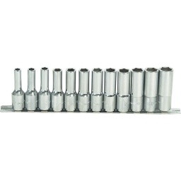 12 douilles 1/2 série longue 
6 pans - Chrome vanadium
Sur support métallique de 330mm de longueur 
Présentation: blister
Composition: 8- 9- 10- 11- 12- 12- 14 -15 -16 -17- 18- 19 mm longueur 77mm
Garantie totale Drakkar 