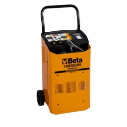 Chargeur/démarreur de batterie électronique, 12/24 V sur roues
Grâce à la fonction de contrôle électronique effectuée par un microprocesseur, les chargeurs/démarreurs de batterie professionnels DIGICAR sont conçus pour offrir à l'utilisateur une sécurité optimale avec une technologie de pointe.
Le panneau de commande permet de sélectionner facilement le type de batterie (AGM, GEL, LIQUIDE ou Universel) et de choisir parmi quatre niveaux de charge différents (en fonction de la capacité de la batterie), ou de définir un temps de charge.
Le système de contrôle électronique permet d'optimiser la charge de la batterie (100 %), sans qu'il soit nécessaire de retirer la batterie, et assure un processus entièrement sécurisé et automatisé, sans aucune surveillance. Une fois la charge terminée, l'appareil passe automatiquement en mode maintenance, garantissant ainsi une efficacité maximale.
La tension de la batterie (12 V ou 24 V) est affichée sur l'écran embarqué et l'état de charge est indiqué grâce à 3 indicateurs LED (faible, moyen, charge complète). La tension et le temps restant peuvent être vérifiés pendant la charge.
Les modèles DIGICAR sont équipés de systèmes de sécurité élaborés, notamment avec une protection contre les inversions de polarité et les surintensités, une indication de panne de batterie et un démarrage sécurisé, basés sur le système électronique innovant CPS. Idéal pour les véhicules de dernières générations équipés de cartes électroniques, les dispositifs DIGICAR préviennent les dommages engendrés par les pics de tension.
Le système de protection fournira uniquement du courant une fois que l'utilisateur aura actionné le démarrage de la voiture (par bouton ou clés), garantissant ainsi un démarrage sûr et protégé, aucun autre appareil n'est nécessaire.
Choisissez les chargeurs/démarreurs de batterie DIGICAR pour une charge sécuritaire, professionnelle et sans problème.
Données techniques :
Alimentation (monophasée) : 230 V - 50/60 Hz
Puissance : 1320 W
Tension : 12/24 V
Courant maximal : 55 A
Courant de charge : 36 A
Courant max de suralimentation : 380 Acc
Courant de démarrage : 260 A
Capacité de charge : 810 Ah 15h
Positions de charge : 4 + boost