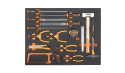 Composition pour mobilier C35
1719BMA/Q 200 mm
1719BMA/T 200 mm
1719BMA/P 200 mm
1719BMA/M 200 mm
1719BMA/R 200 mm
1032 pinces pour circlips intérieurs à becs droits 180 mm
1034 pinces pour circlips intérieurs à becs coudés 170 mm
1036 pinces pour circlips extérieurs à becs droits 175 mm
1038 pinces pour circlips extérieurs à becs coudés 175 mm
1370T marteau de mécanicien 300 g
1390N maillet à embouts nylon Ø 35 mm
35 burins nervurés 200 mm
1692 mètre à ruban 5 mt
1725CR mini - monture de scie à métaux 260 mm
1771 cutter à lame sécable 18 mm avec lames 18 mm
Dimensions des tiroirs 600x447mm